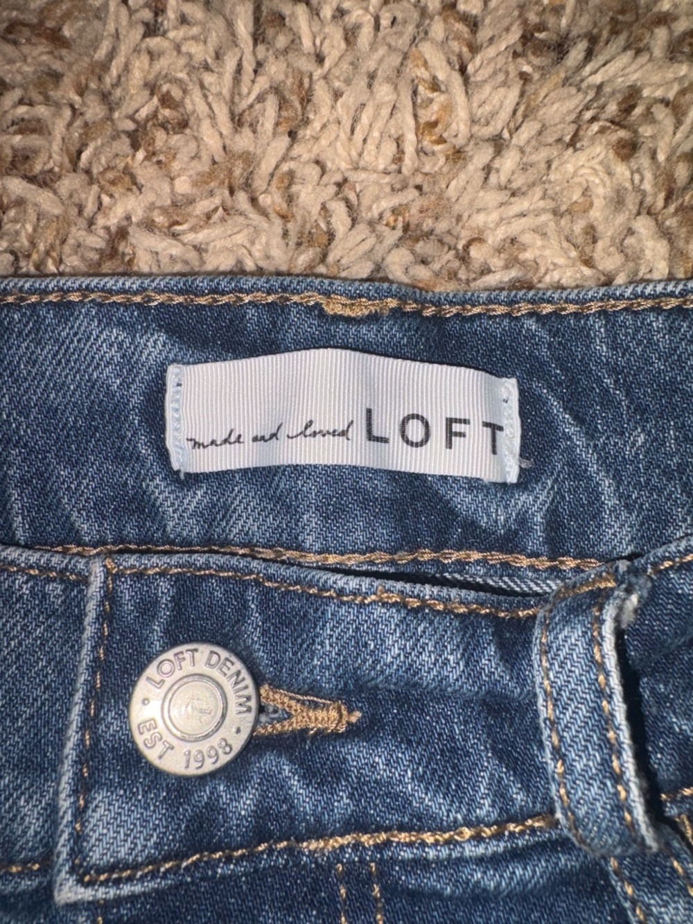 Loft Cut-Off jean short - Picture 3 of 3